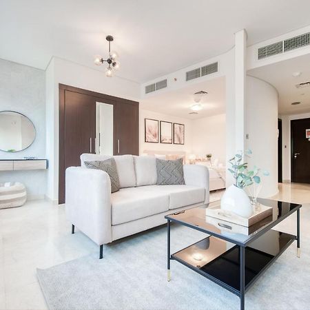 Calm Studio At Sky Gardens Difc By Deluxe Holiday Homes Dubai Bagian luar foto