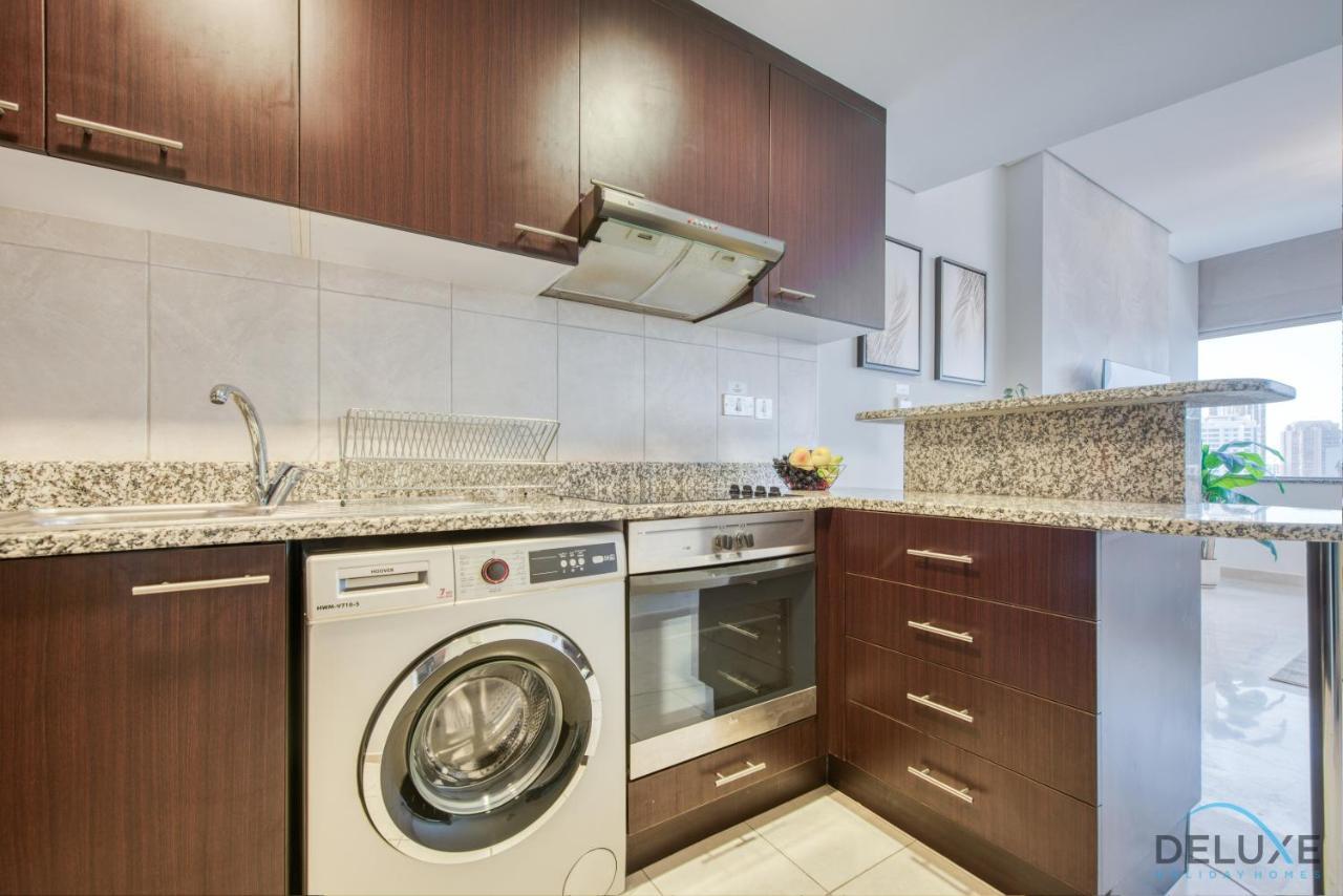 Calm Studio At Sky Gardens Difc By Deluxe Holiday Homes Dubai Bagian luar foto