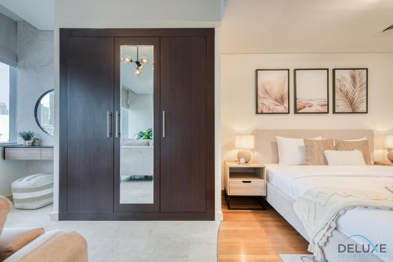 Calm Studio At Sky Gardens Difc By Deluxe Holiday Homes Dubai Bagian luar foto